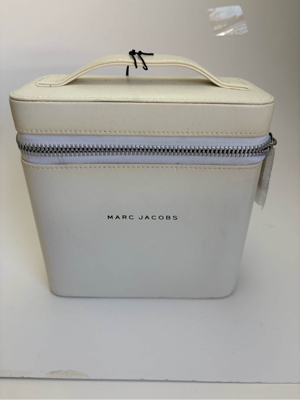 Marc Jacobs Cream Box Cosmetic Case with Top Handle